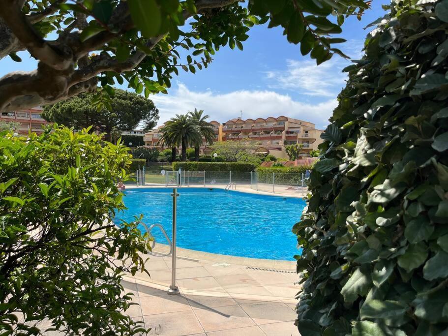 Appartement 4 Personnes Antibes Mer, Piscine, Parking, Tennis, Wifi Exterior foto